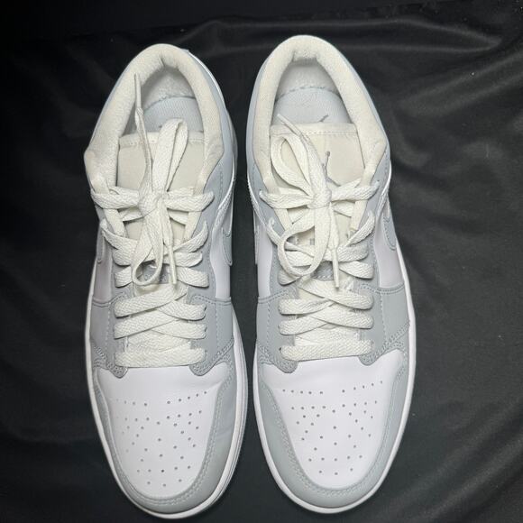 Size 10.5 - Wmns Nike Air Jordan 1 Low White Wolf Grey Women's Shoes - Picture 4 of 8